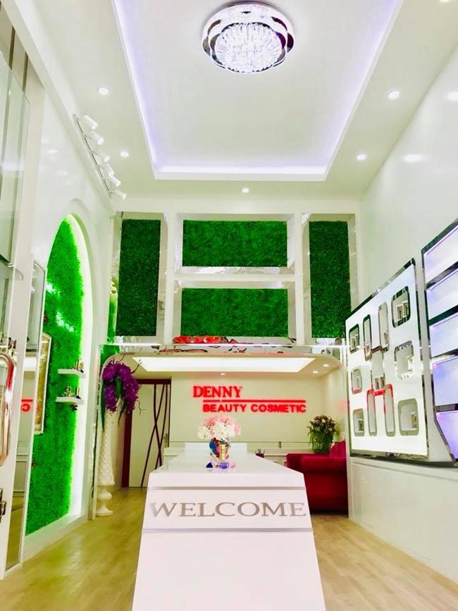 Diễn viên Campuchia đổi đời thành đại gia sau 2 năm bị cấm diễn vì mặc hở-18