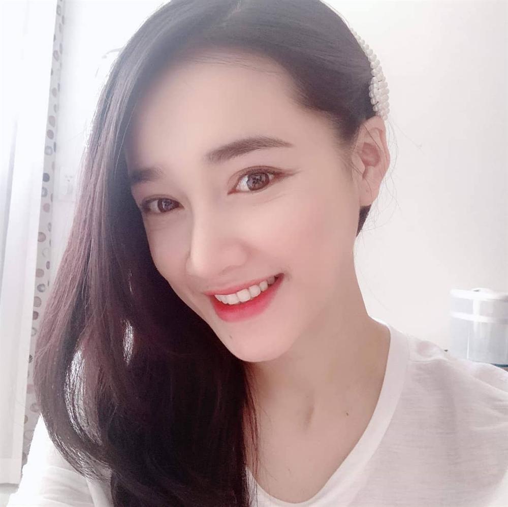 Nhã Phương lộ mắt nhăn nheo sau sinh - Hương Giang mặt quắt queo thiếu thần thái đến make up cũng không cứu nổi-7