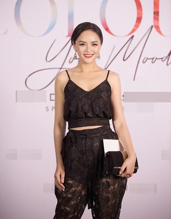 SAO MẶC XẤU: Đông Nhi, My Sói Thu Quỳnh lộ đùi ếch - Trương Hồ Phương Nga tái xuất quê mùa-8