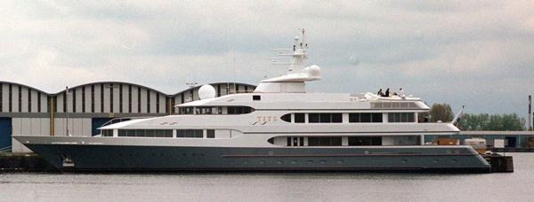 Cầu thủ giàu nhất ĐT đối đầu với U23 Việt Nam tối nay: Đá bóng chỉ vì đam mê là chính-3