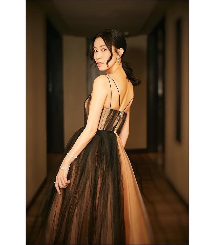 Xa Thi Mạn rất đẹp nhưng cô vẫn nhiều lần mắc lỗi mặc xấu-1