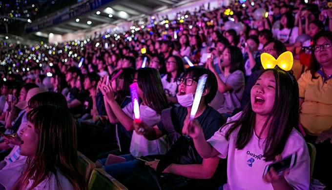 Hệ lụy lệch lạc tình dục của nền giải trí Hàn Quốc-4