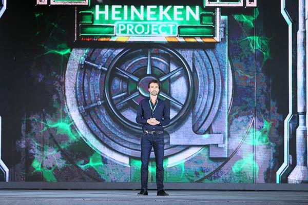 Bia mới Heineken Silver ‘đốn tim’ Quang Bảo, Châu Bùi-4