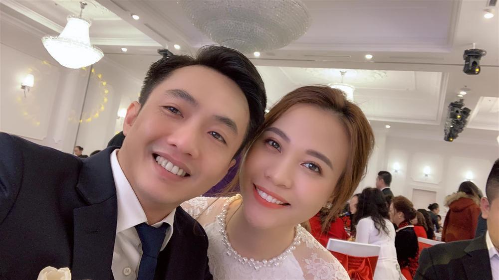 Đàm Thu Trang từ chối mọi cuộc vui sau khi đính hôn với Cường Đô La-5