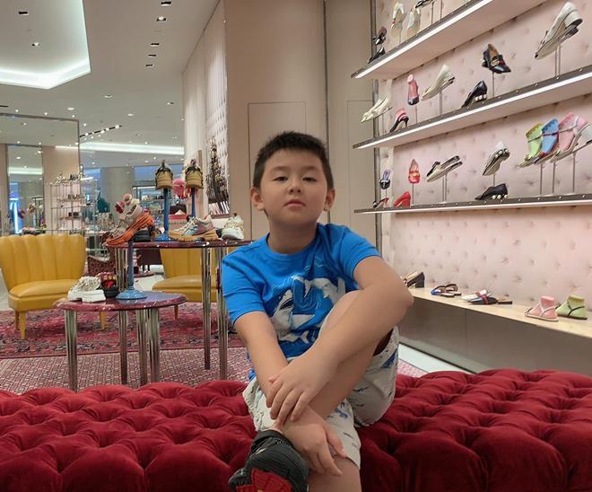 Mới 7 tuổi thôi nhưng con trai nữ diễn viên Gạo nếp gạo tẻ khiến nhiều người bất ngờ với ngoại hình đúng chuẩn trai Hàn-6