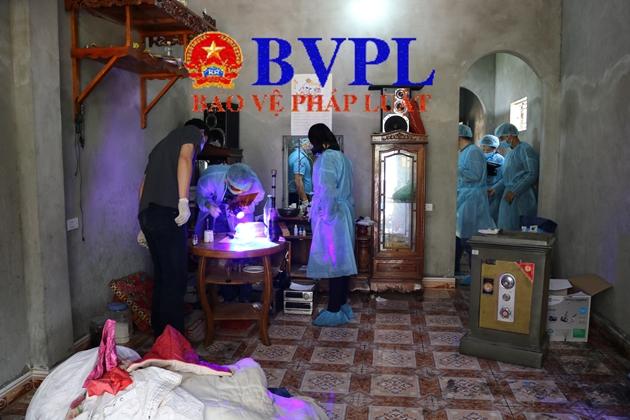 Thu thêm nhiều vật chứng và dấu vết quan trọng tại nhà Bùi Văn Công-1