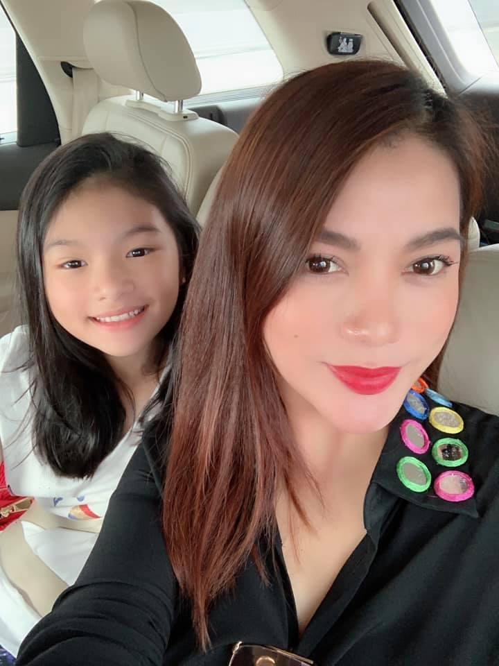 Hoa hậu Phạm Hương khoe khoảnh khắc tắm bồn sexy đến nghẹt thở-10