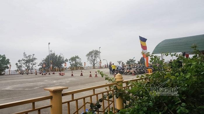 Chùa Ba Vàng đột ngột ngừng gọi vong, cúng oan gia trái chủ-5