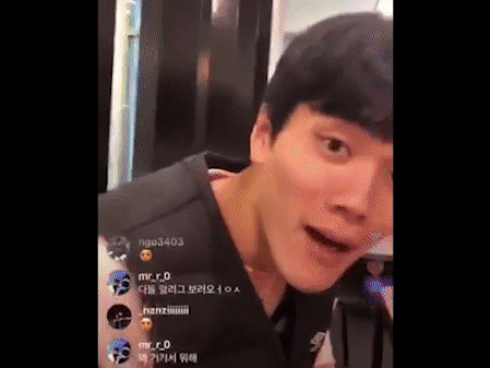 Xem Công Phượng dạy đồng đội người Hàn tỏ tình với gái Việt, fans cười không ngớt vì quá lầy