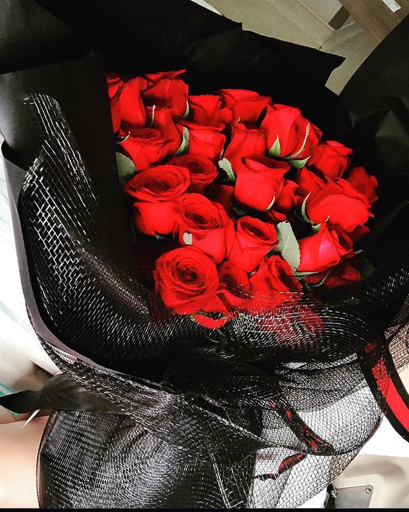 Mặc bikini uốn éo chốn phòng the, người đẹp từ chối Trường Giang bất ngờ bị nhắc nhở vì bàn chân quá bẩn-3