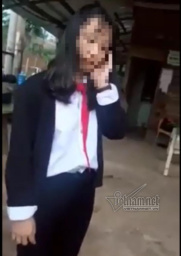 Nữ sinh lớp 8 bị tát hội đồng thủng màng nhĩ-2