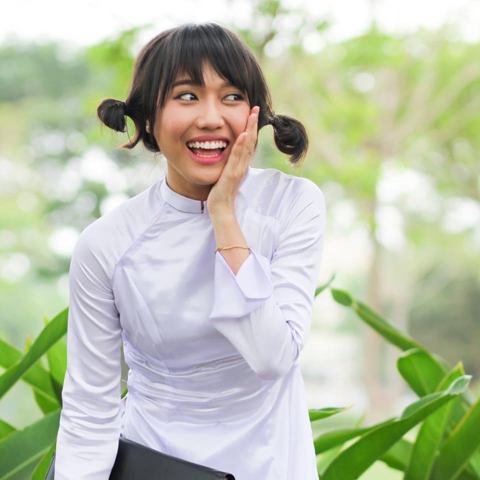 Thánh lầy Diệu Nhi bịt khẩu trang, bỏ chạy thục mạng khi thử giày mà chưa thanh toán và cái kết-4