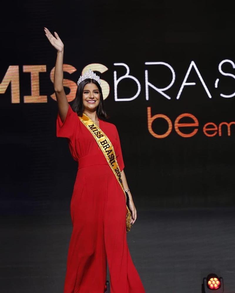 Nhắn tin làm quen đối thủ Brazil tại Miss Universe 2019, Hoàng Thùy nhận cái kết bất ngờ từ cực phẩm mỹ nhân-4