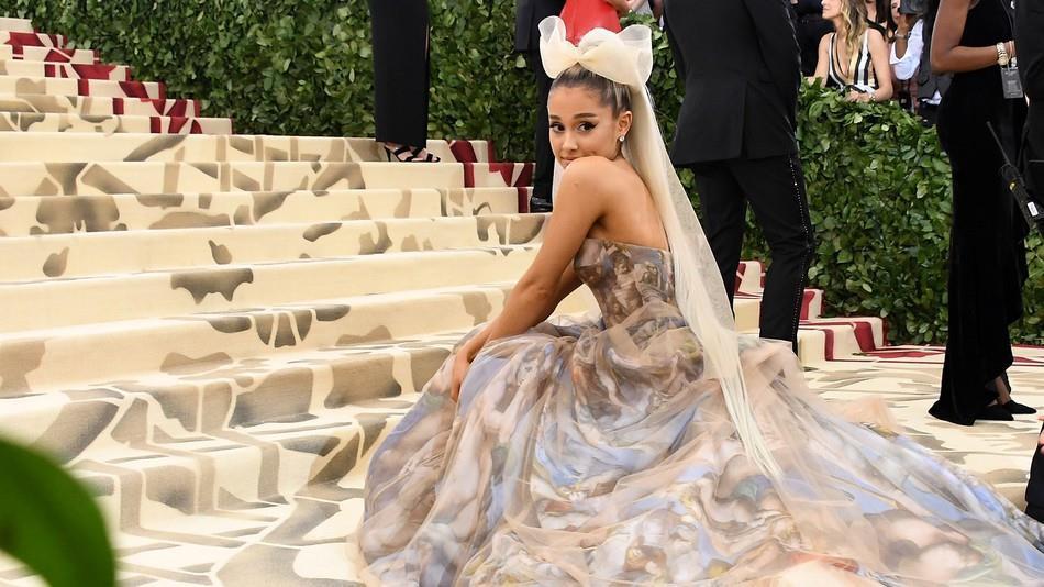 Ariana Grande - sao nữ nổi tiếng nhất Instagram có phong cách thời trang ra sao?-12