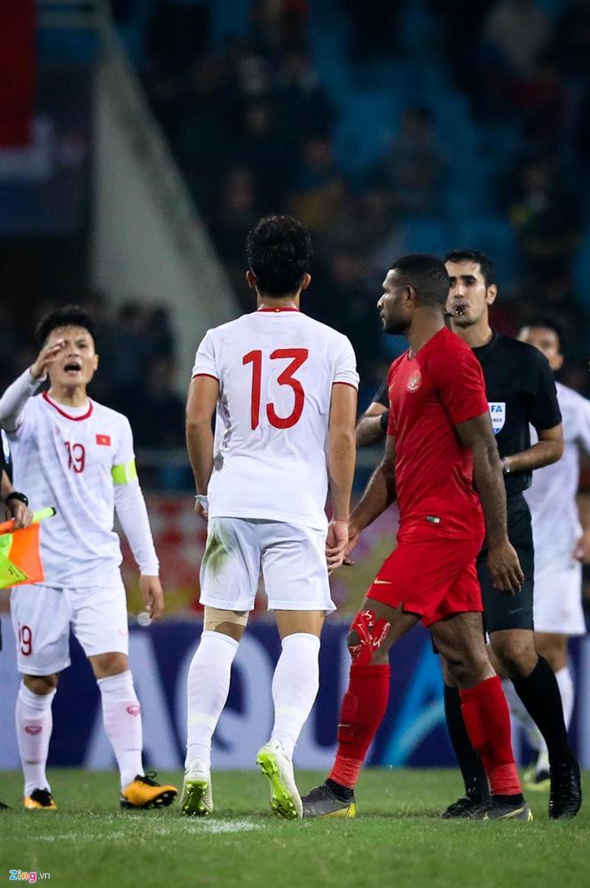Sao trẻ U23 Việt Nam khiêu khích tiền đạo dính thẻ đỏ của Indonesia?-3