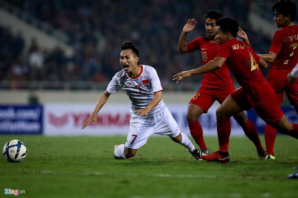 Sao trẻ U23 Việt Nam khiêu khích tiền đạo dính thẻ đỏ của Indonesia?-7