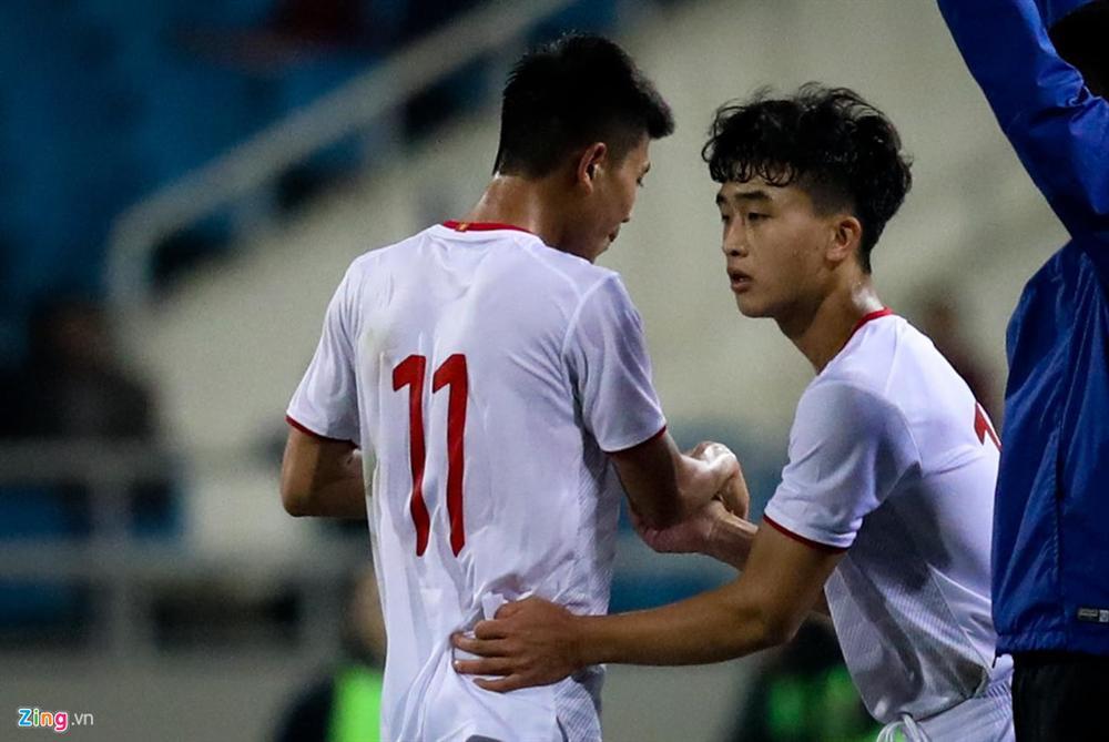 Sao trẻ U23 Việt Nam khiêu khích tiền đạo dính thẻ đỏ của Indonesia?-9