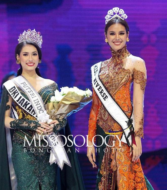 Đương kim Hoa hậu Hoàn vũ thần thái cuốn hút lấn át Hoa hậu Indonesia-4