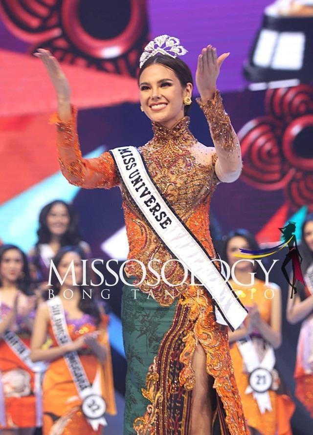 Đương kim Hoa hậu Hoàn vũ thần thái cuốn hút lấn át Hoa hậu Indonesia-6