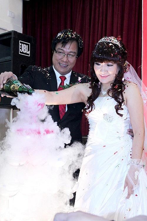 Sao Việt lấy vợ kém hàng chục tuổi: Người mãn nguyện, người ngậm ngùi-4