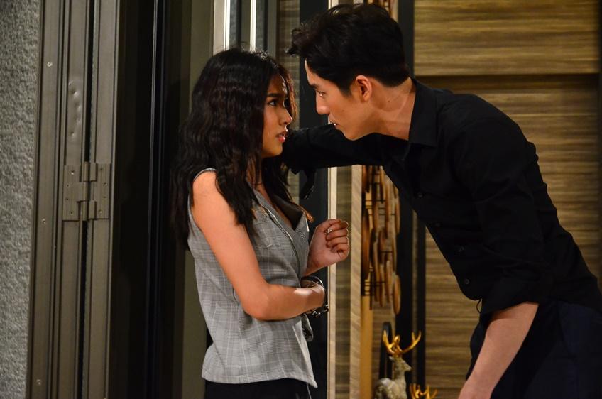 Đóng cảnh nóng quá hăng, mỹ nam Thái Lan làm sập giường-2