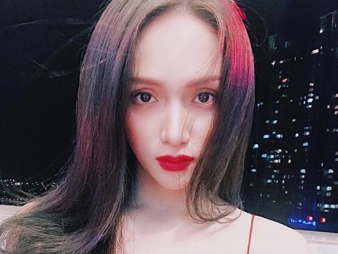 Học cách 'thả thính' cực đỉnh của Hoa hậu Chuyển giới Hương Giang để sớm có người yêu