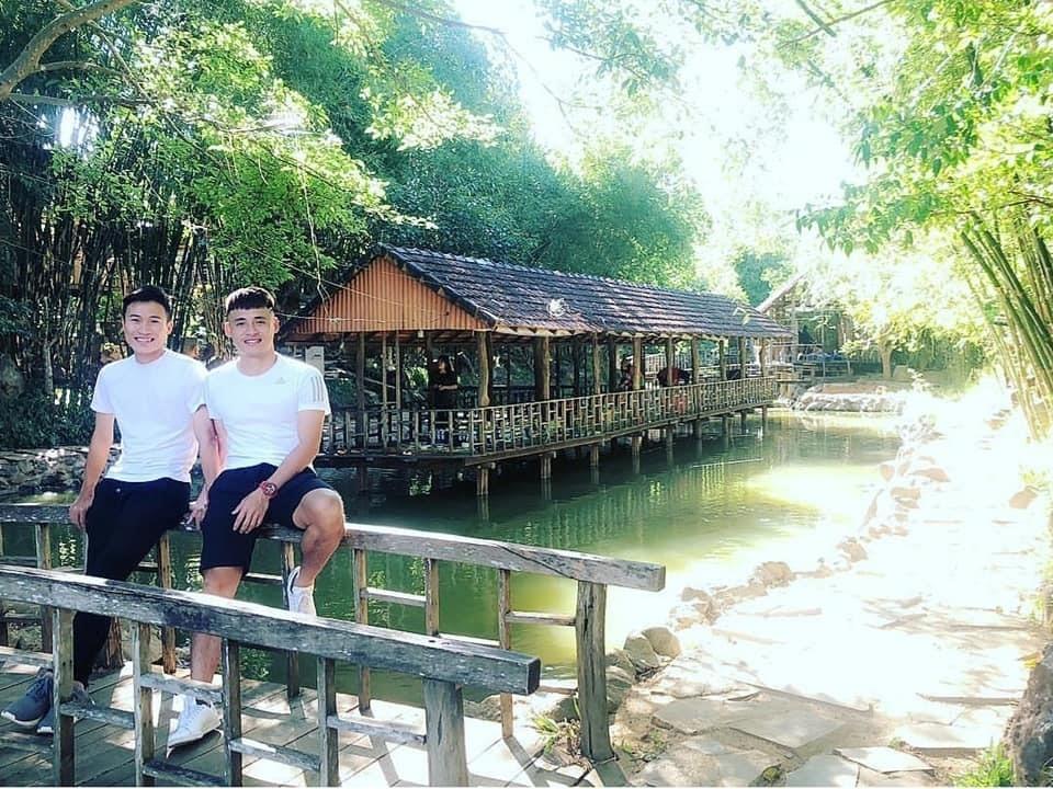 Soi phong cách thời trang của cầu thủ U23 Việt Nam Triệu Việt Hưng-4