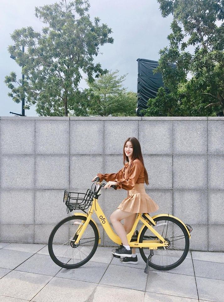 Đã tìm ra info gái xinh gây náo loạn mạng xã hội khi đi cổ vũ U23 Việt Nam tại Mỹ Đình-11