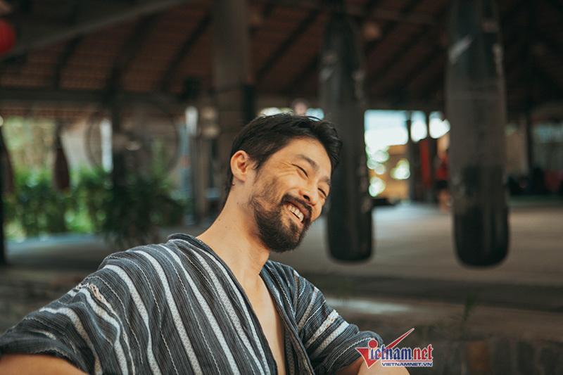 Johnny Trí Nguyễn: Không quan tâm ngoại hình, bên Nhung Kate không cần cưới-5