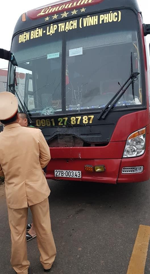 Vĩnh Phúc: Ô tô khách tông kinh hoàng vào đoàn xe đưa tang, 7 người chết, nhiều người bị thương nặng-4