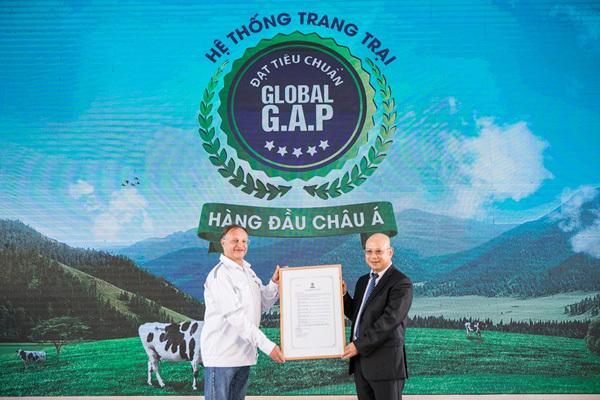 Resort đặc biệt của bò sữa ở Tây Ninh-3