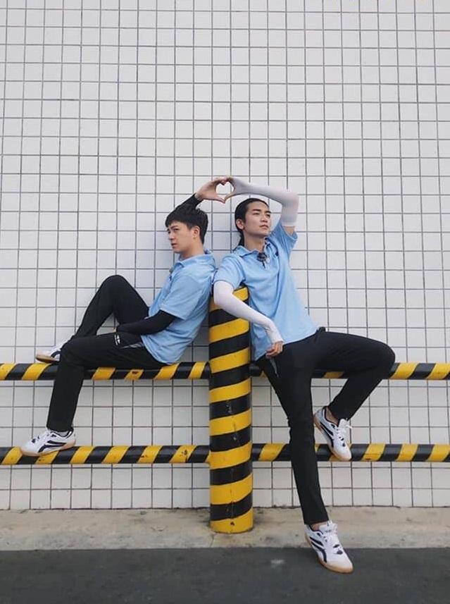 Nhìn thấy Ngô Kiến Huy - BB Trần diện đồ đôi đi ăn, Trấn Thành cùng Lâm Khánh Chi cật lực đẩy thuyền cưới nhau đi-8