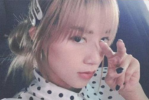 Khoe vòng nào ra vòng đấy, bạn gái Đặng Văn Lâm khiến dân tình phản ứng sốc: Đẹp thế này ai chịu được-10