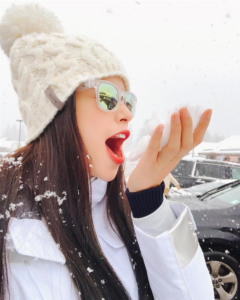 Sang Mỹ 6 tháng, Phạm Hương 3 lần khoe quà tiền tỷ người tình tặng khiến fan ở nhà xốn xang-9