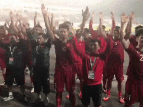 Clip: Màn ăn mừng theo kiểu Viking đầy ấn tượng của cầu thủ U23 Việt Nam sau chiến thắng ‘hủy diệt’ U23 Thái Lan-1