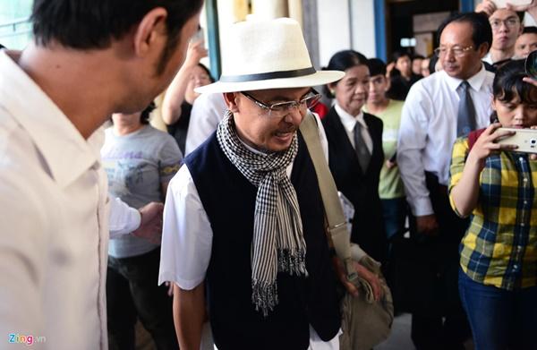 Cảm xúc trái chiều của vợ chồng vua cà phê sau phiên tòa ly hôn-18