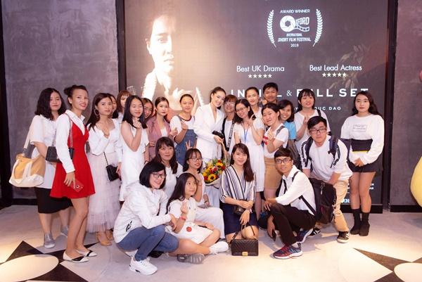 Vai diễn mẹ bầu mang về cho Nhã Phương giải thưởng của liên hoan phim ngắn quốc tế Oxford-7