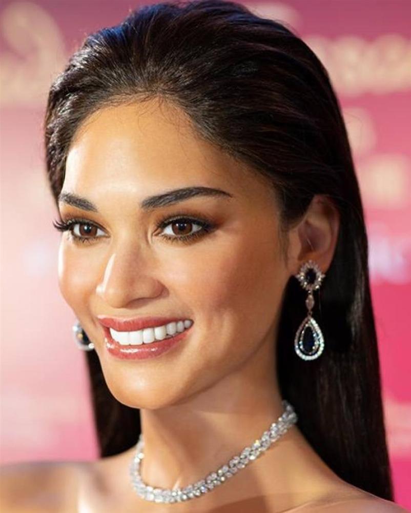 Người thật và tượng sáp giống đến kinh ngạc, đố bạn chỉ chính xác ai là Hoa hậu Hoàn vũ Pia-4