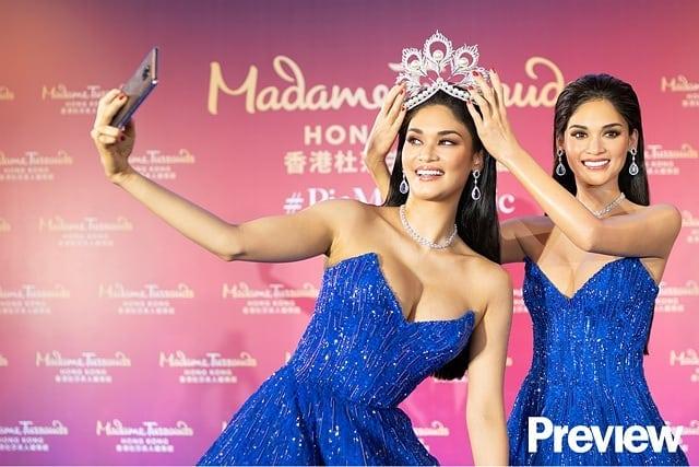 Người thật và tượng sáp giống đến kinh ngạc, đố bạn chỉ chính xác ai là Hoa hậu Hoàn vũ Pia-7