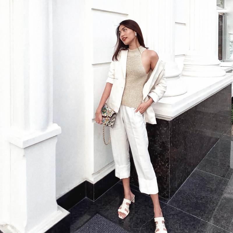 Xịt máu mũi với màn phô da thịt của Đào Bá Lộc - Hà Hồ & Kim Lý khoe street style đẹp đến nỗi sao Việt thi nhau ship về chung 1 nhà-6