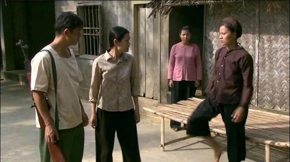 Bị chỉ trích ảnh 18+, nữ chính Thương nhớ ở ai thách thức: Mặc quần mới là phường khiêu dâm-2