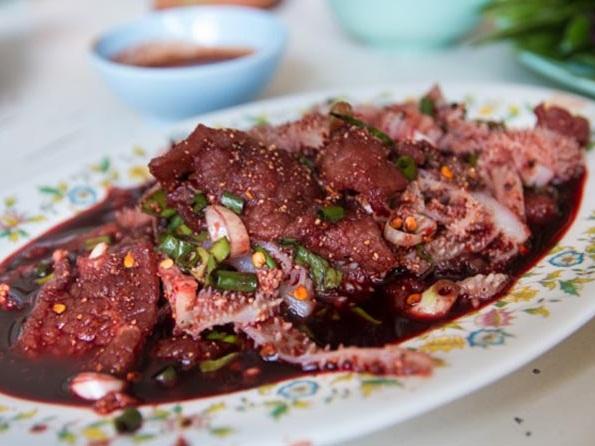 Loại ớt kỳ lạ mọc trên thân cây, ngọt hơn cả táo-5