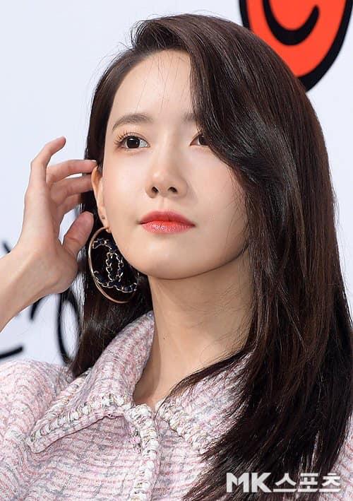 Cùng dự một sự kiện, Black Pink Jennie bị chê quê mùa kém sang khi đứng cạnh SNSD Yoona-7