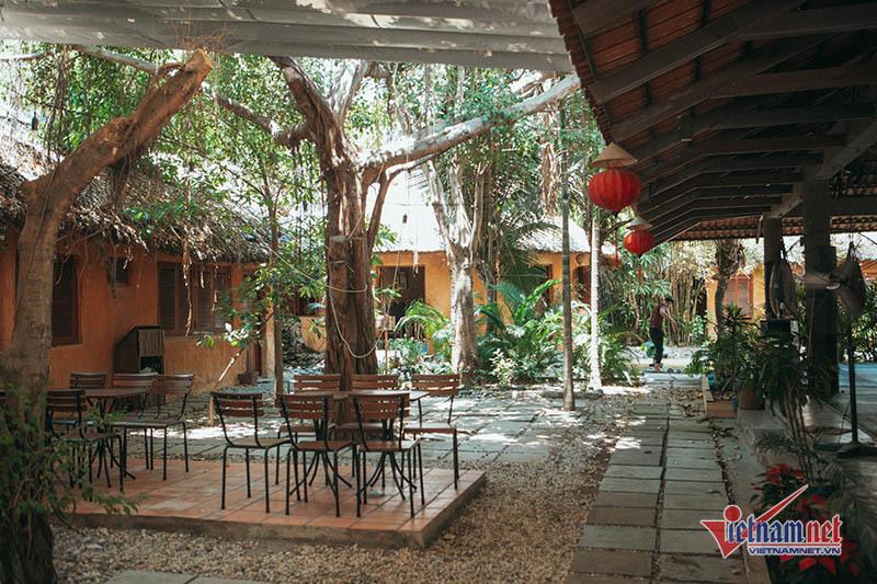 Rời showbiz, Johnny Trí Nguyễn sống bình yên trong võ đường rộng 1800m2-8