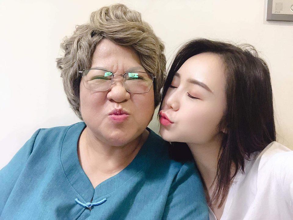 Đăng clip đón sinh nhật giản dị bên chiếc bánh kem, Tâm Tít vẫn nổi bần bật bởi vẻ đẹp chuẩn hotmom-7