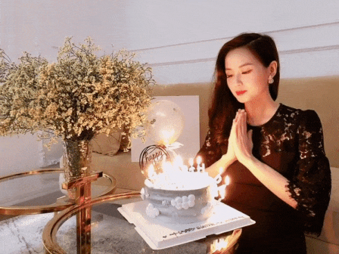 Tự nhận mình xinh như tiên nữ giáng trần, mẹ 2 con Tâm Tít khoe nhan sắc trẻ trung ngược thời gian-4