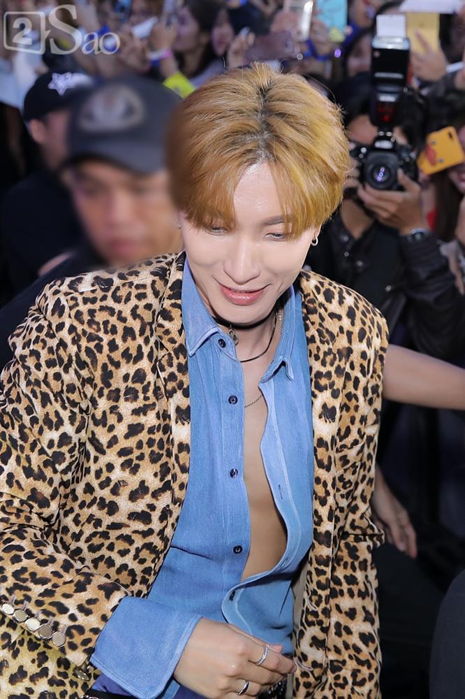 Tưởng hết thời, có ai ngờ đâu Super Junior vẫn chẳng khác nào ông hoàng trên thảm đỏ-8