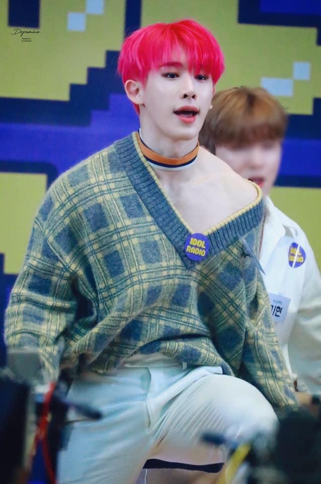 Chân dung chiếc áo khiến dàn nam thần Kpop kéo nhau đụng hàng chan chát dạo gần đây-7