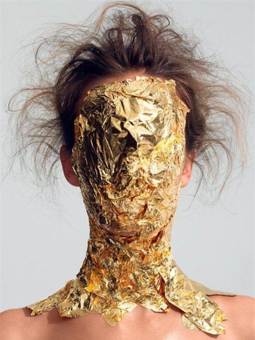 Làm đẹp với ốc sên, đỉa, rắn... trên đời chuyện quái gì cũng có thể xảy ra-9