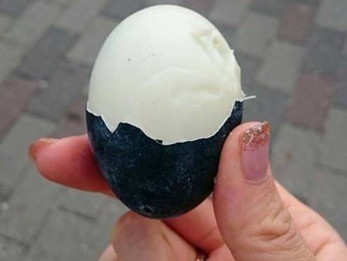 Loại trứng đen kỳ lạ của người Nhật, ai cũng ao ước được ăn 1 lần